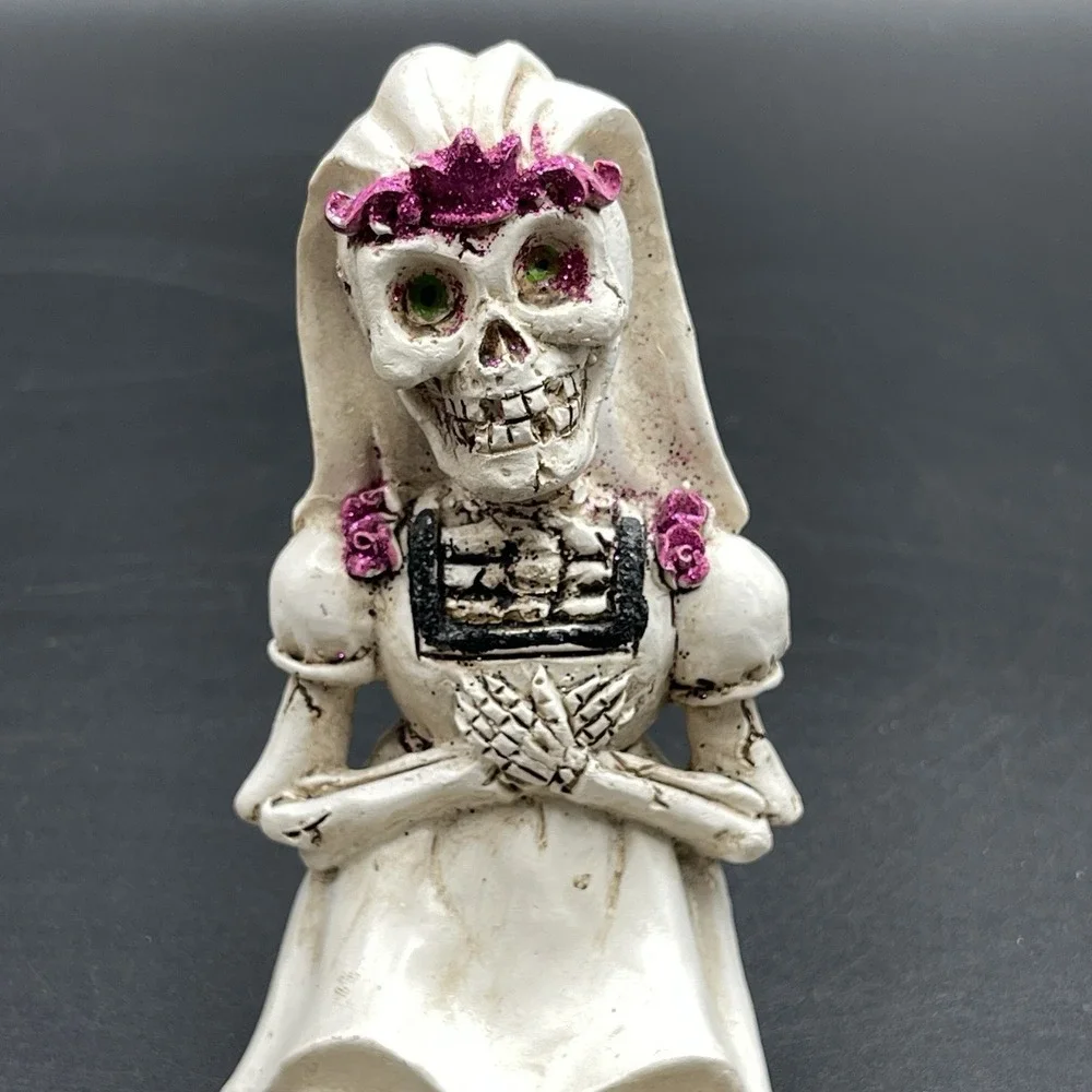 Halloween Skeleton Bride‎ Shelf Sitter Dangling Legs Day of the Dead Decor